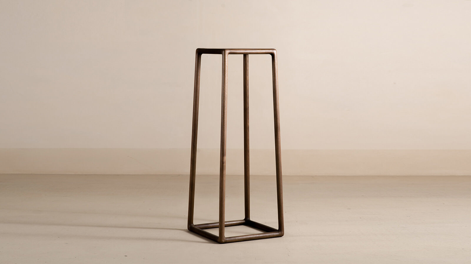 Ming Noir WuCai Plinth