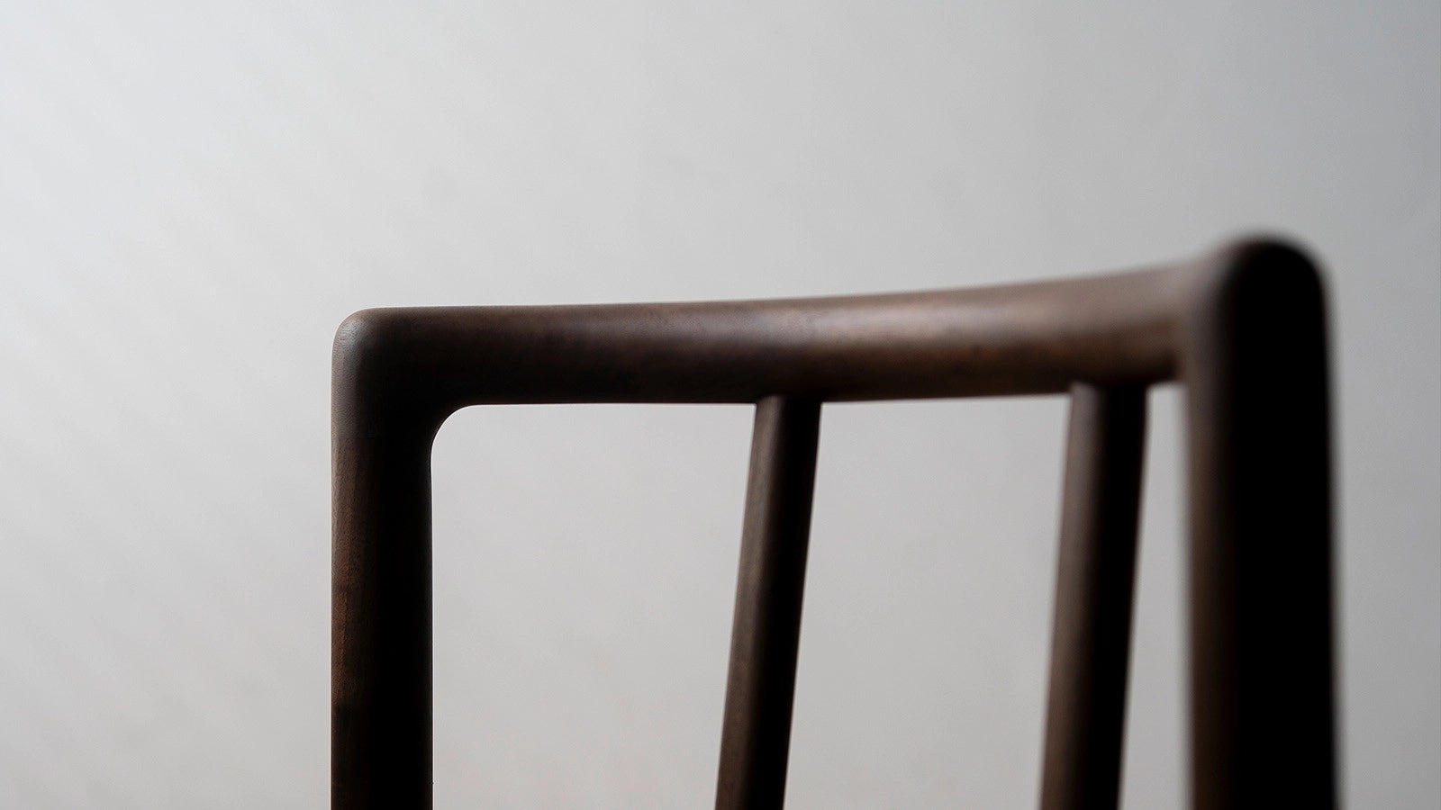 The Chime Floor Chair